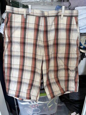 NBN Gear Mens Plaid Flat Front Shorts Size 42 Cream Rust